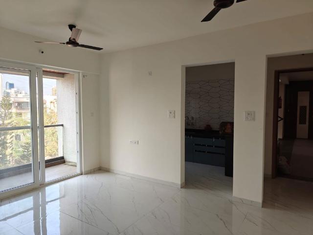 Resale | 2 BHK 871 Sq.Ft. Apartment in Majestique Ephelia