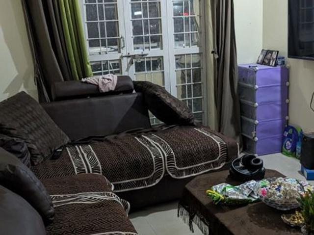 Resale | 2 BHK 884 Sq.Ft. Apartment in Roma Galaxy