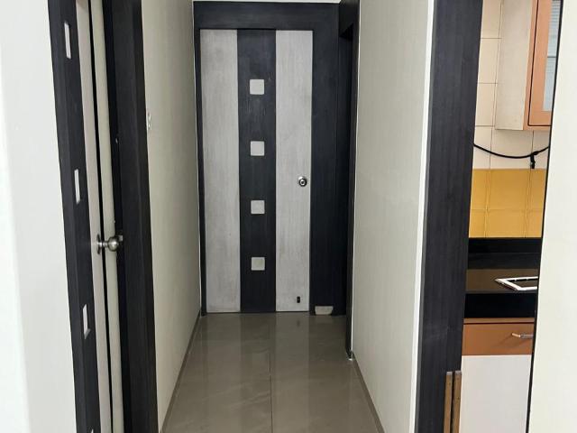 Resale | 2 BHK 885 Sq.Ft. Apartment in Hiranandani Estate
