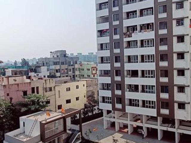 Resale | 2 BHK 880 Sq.Ft. Apartment in Saheel Itrend Life