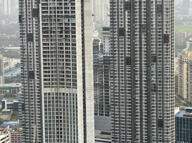 Resale | 2 BHK 897 Sq.Ft. Apartment in Lodha Parkside