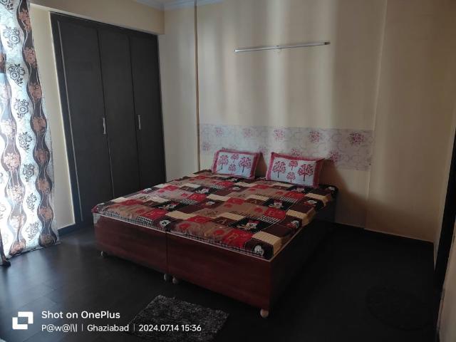 Resale | 2 BHK 890 Sq.Ft. Apartment in Panchsheel Wellington
