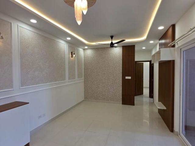 Resale | 2 BHK 890 Sq.Ft. Apartment in Prestige Primrose Hills