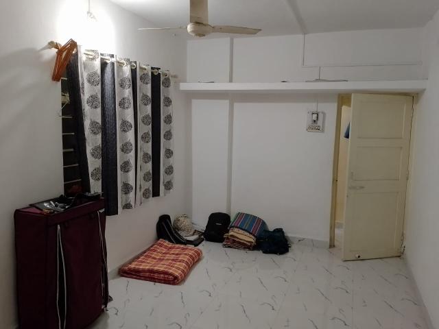 Resale | 2 BHK 905 Sq.Ft. Apartment in Goel Ganga Sparsh