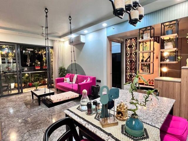Resale | 2 BHK + 908 Sq.Ft. Apartment in Lodha New Cuffe Parade