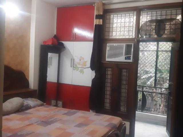 Resale | 2 BHK 900 Sq.Ft. Apartment in Chiranjiv Vihar
