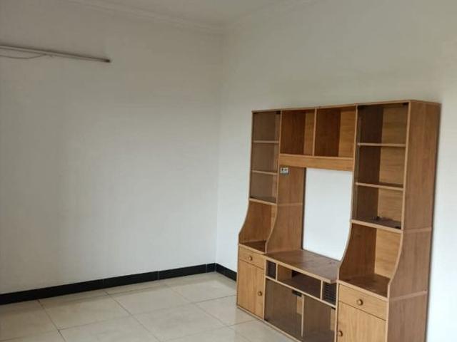 Resale | 2 BHK 900 Sq.Ft. Apartment in Kasturi La Salette
