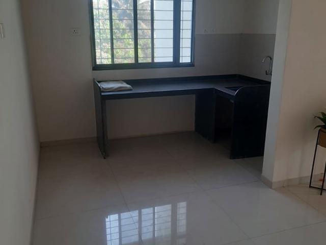 Resale | 2 BHK 900 Sq.Ft. Apartment in KLS Supremus