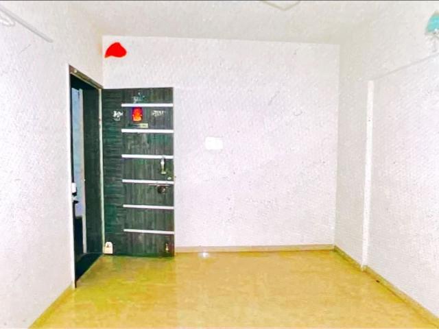Resale | 2 BHK 900 Sq.Ft. Apartment in Laxmi Vrindavan