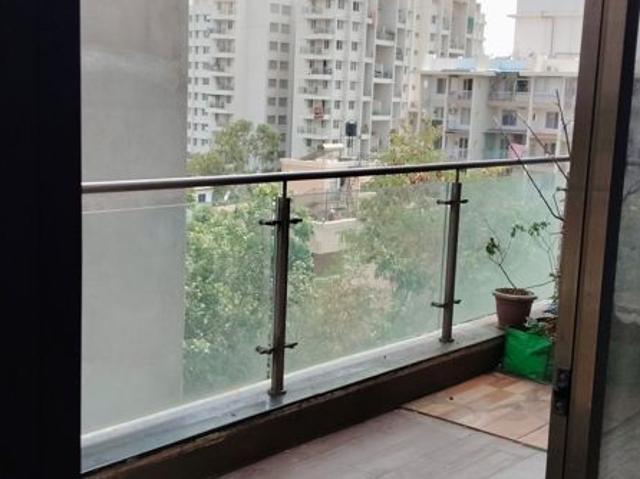 Resale | 2 BHK 900 Sq.Ft. Apartment in Lushlife Ovo