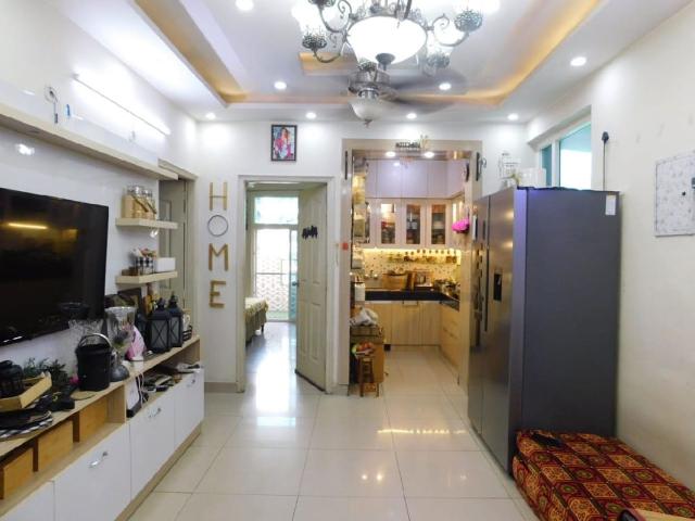 Resale | 2 BHK 900 Sq.Ft. Apartment in MCC Signature Heights