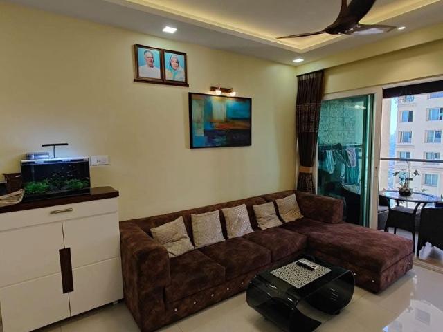 Resale | 2 BHK 900 Sq.Ft. Apartment in Rustomjee Azziano Wing K