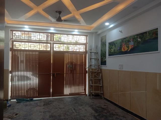 Resale | 2 BHK + 900 Sq.Ft. Independent House in Mohan Garden