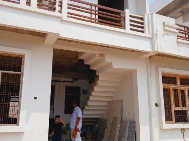 Resale | 2 BHK 900 Sq.Ft. Independent House in Naubasta Kala