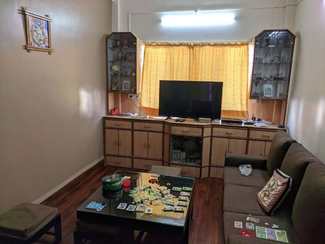 Resale | 2 BHK 902 Sq.Ft. Apartment in Bhusari Colony