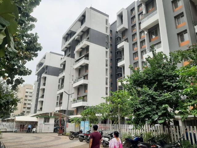 Resale | 2 BHK + 910 Sq.Ft. Apartment in Venkatesh Graffiti