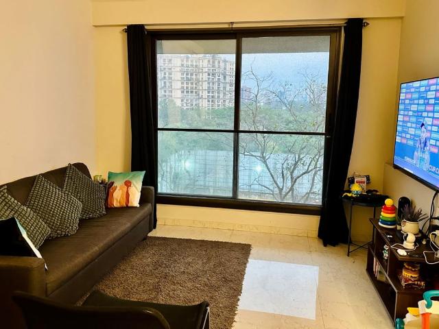 Resale | 2 BHK 910 Sq.Ft. Apartment in Chembur