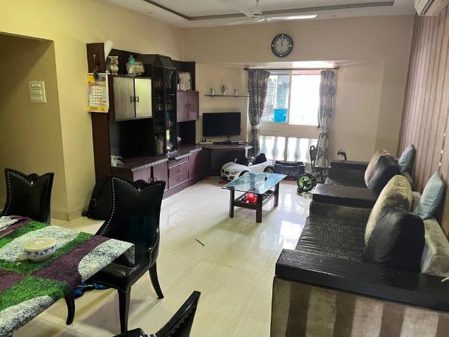 Resale | 2 BHK 910 Sq.Ft. Apartment in Mantri Estate