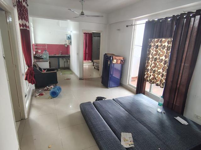 Resale | 2 BHK 910 Sq.Ft. Apartment in Shree Energy Classic Residency