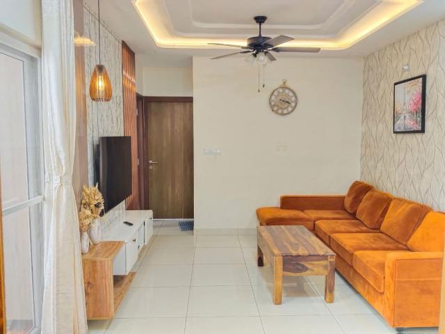 Resale | 2 BHK + 924 Sq.Ft. Apartment in Prestige Primrose Hills