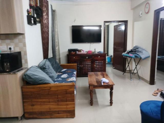 Resale | 2 BHK 920 Sq.Ft. Apartment in High End Paradise II