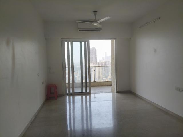 Resale | 2 BHK 920 Sq.Ft. Apartment in L&T Crescent Bay T2