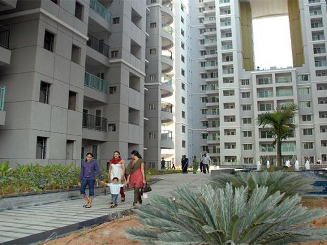 Resale | 2 BHK + 921 Sq.Ft. Apartment in Prestige Lotus Residency