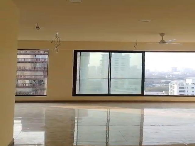 Resale | 2 BHK 935 Sq.Ft. Apartment in Shantiniketan Apartments Matunga