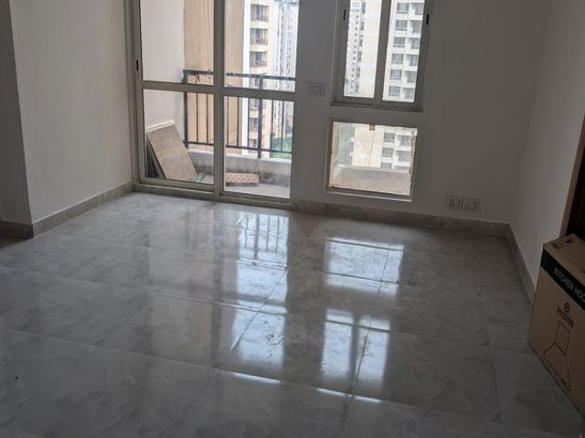 Resale | 2 BHK 938 Sq.Ft. Apartment in Jaypee Greens Kosmos