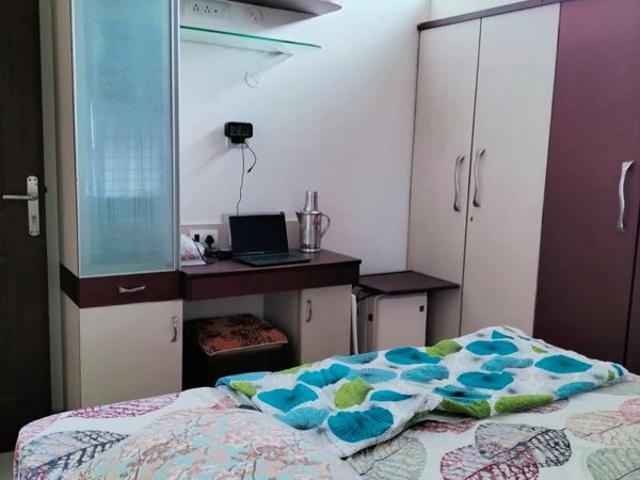 Resale | 2 BHK 938 Sq.Ft. Apartment in K Raheja Raheja Residency