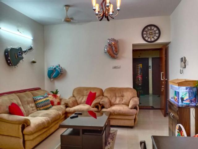 Resale | 2 BHK + 932 Sq.Ft. Apartment in Rustomjee Urbania Acura