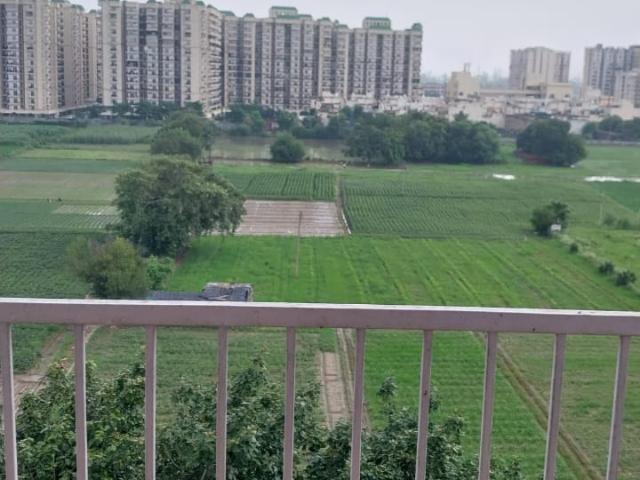 Resale | 2 BHK 933 Sq.Ft. Apartment in Value Infra Meadows Vista1