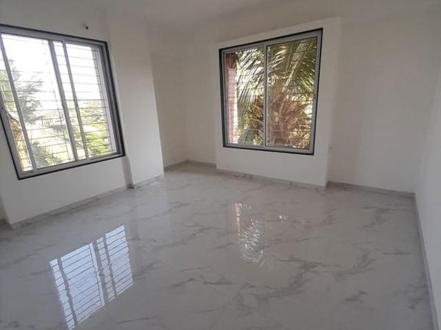 Resale | 2 BHK 940 Sq.Ft. Apartment in Dahanukar Colony