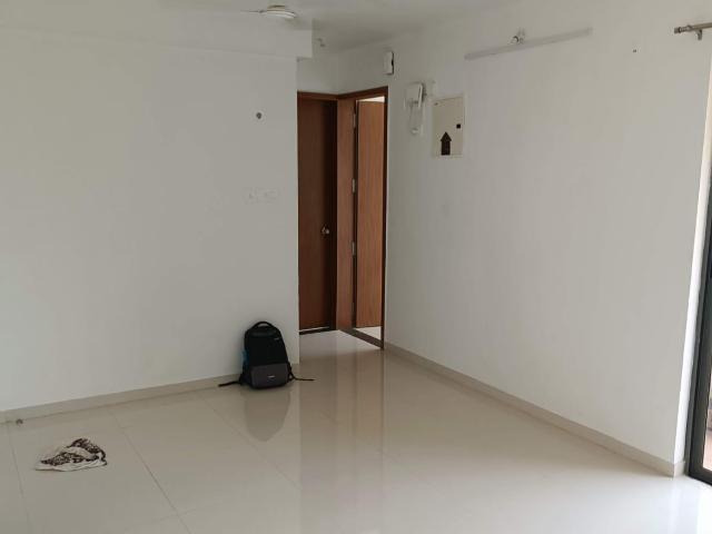 Resale | 2 BHK 955 Sq.Ft. Apartment in Mont Vert Sonnet