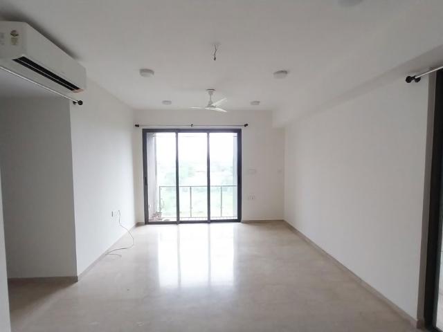 Resale | 2 BHK + 956 Sq.Ft. Apartment in New Cuffe Parade
