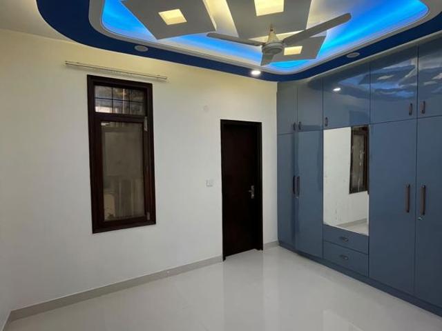 Resale | 2 BHK 950 Sq.Ft. Apartment in Eros Sterling Apartments