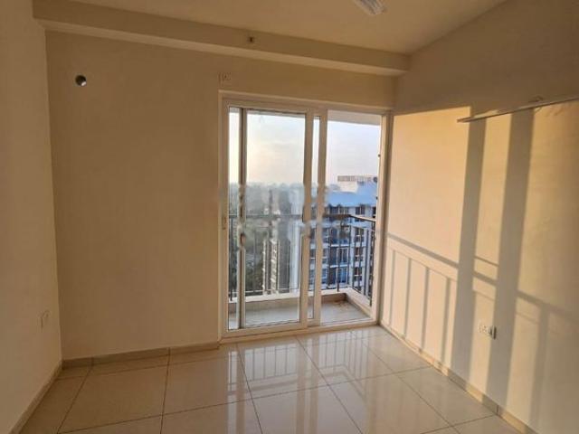 Resale | 2 BHK 950 Sq.Ft. Apartment in Godrej Royale Woods