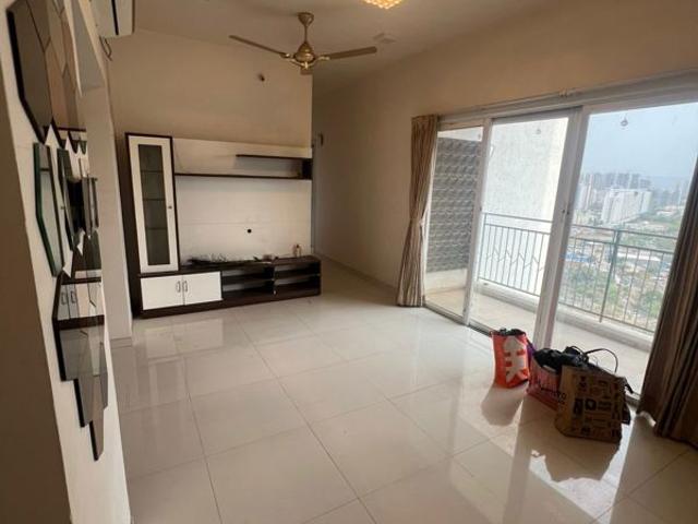Resale | 2 BHK 950 Sq.Ft. Apartment in Godrej Rejuve