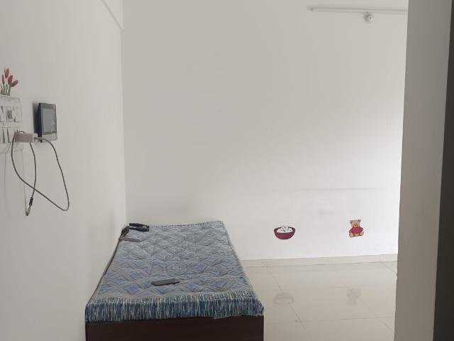Resale | 2 BHK 950 Sq.Ft. Apartment in Millennium Atlas