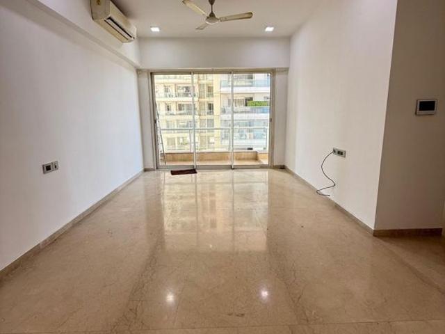 Resale | 2 BHK 950 Sq.Ft. Apartment in Omkar Alta Monte