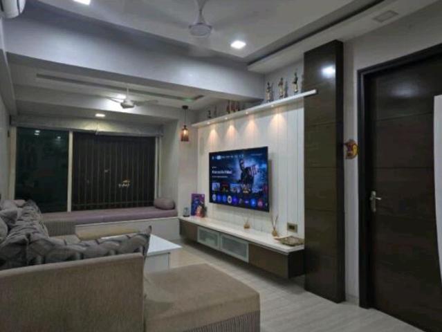 Resale | 2 BHK 950 Sq.Ft. Apartment in Pride Park
