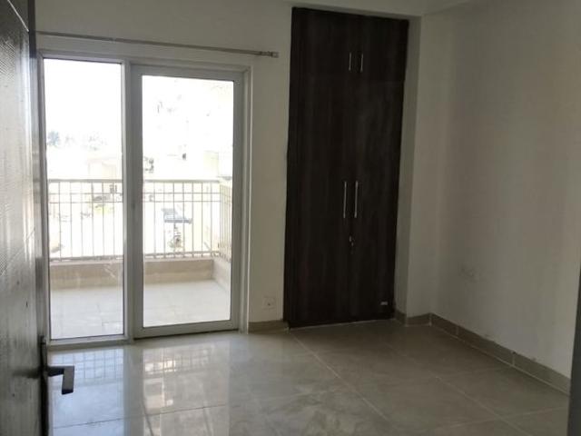 Resale | 2 BHK 950 Sq.Ft. Apartment in Rise Organic Ghar