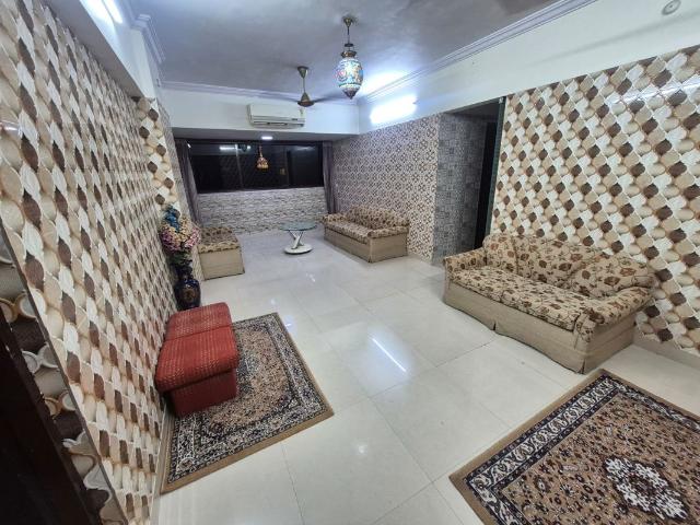 Resale | 2 BHK 950 Sq.Ft. Apartment in Royal Classic Co Op Society