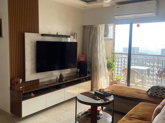 Resale | 2 BHK 950 Sq.Ft. Apartment in Shree Shashwat CHS