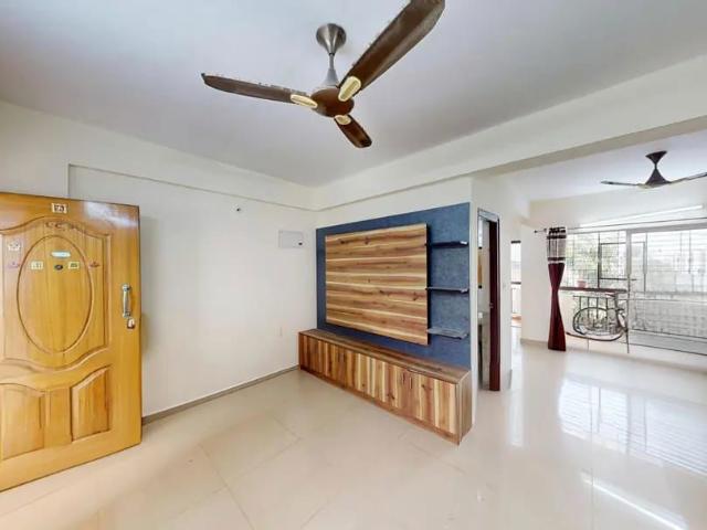 Resale | 2 BHK 950 Sq.Ft. Apartment in Signature Classic