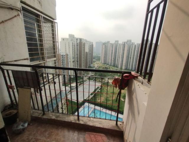 Resale | 2 BHK 953 Sq.Ft. Apartment in Jaypee Greens Aman