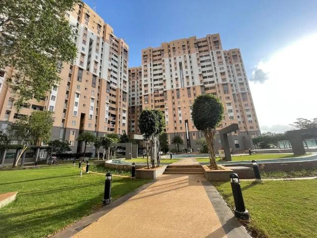 Resale | 2 BHK 953 Sq.Ft. Apartment in Ozone Evergreens