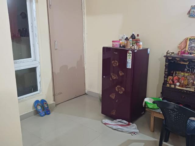 Resale | 2 BHK 960 Sq.Ft. Apartment in Gomti Nagar
