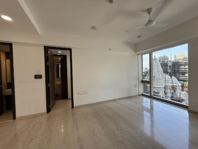 Resale | 2 BHK + 960 Sq.Ft. Apartment in Lodha Kiara