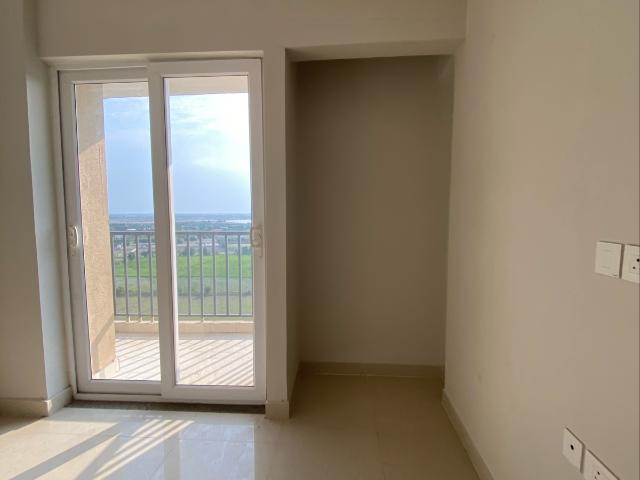 Resale | 2 BHK 960 Sq.Ft. Apartment in Paras Tierea